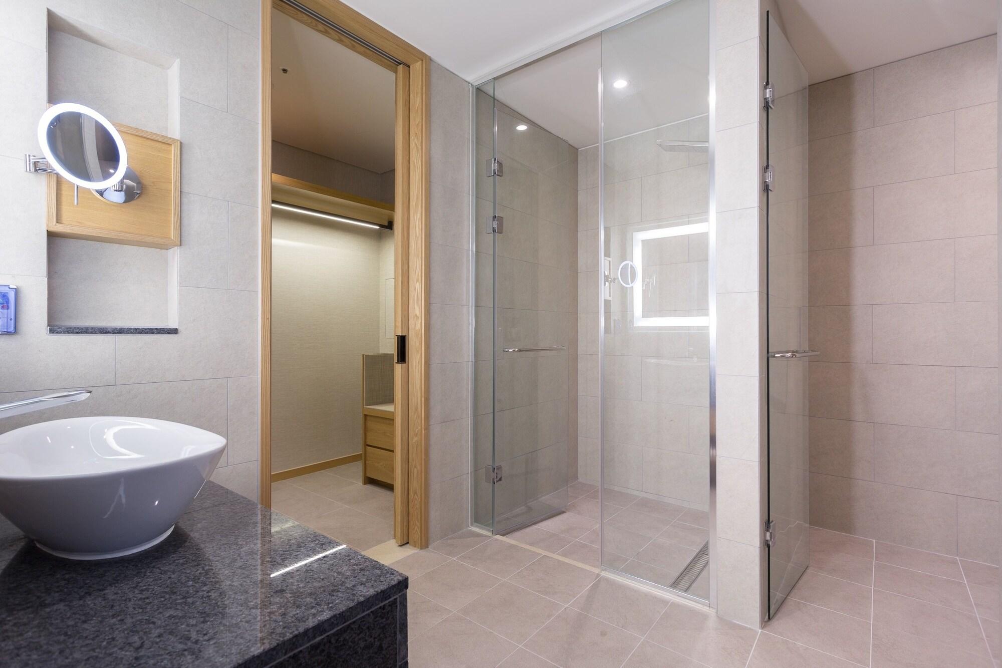 Charis Hotel Incshon Kültér fotó