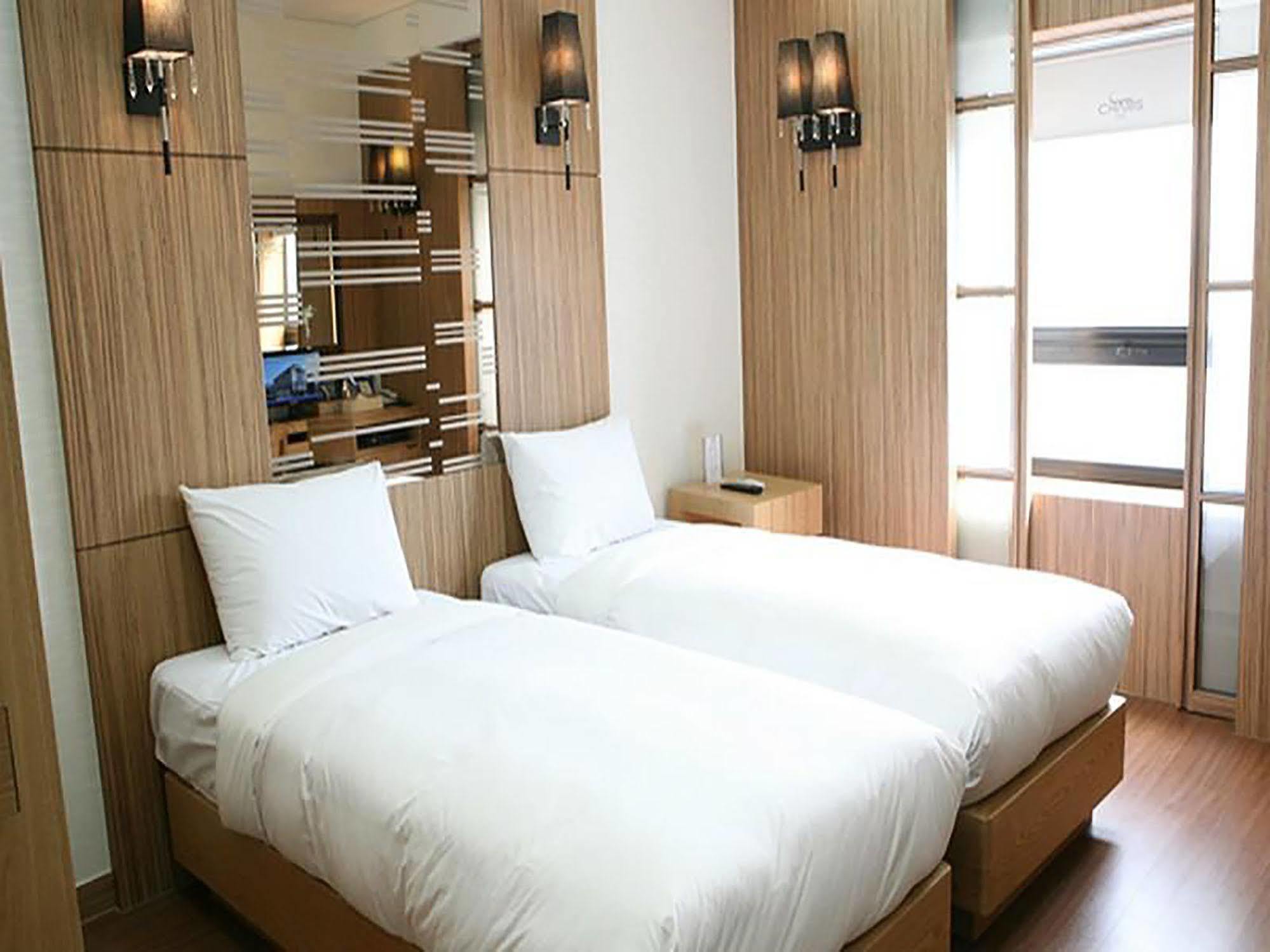 Charis Hotel Incshon Kültér fotó